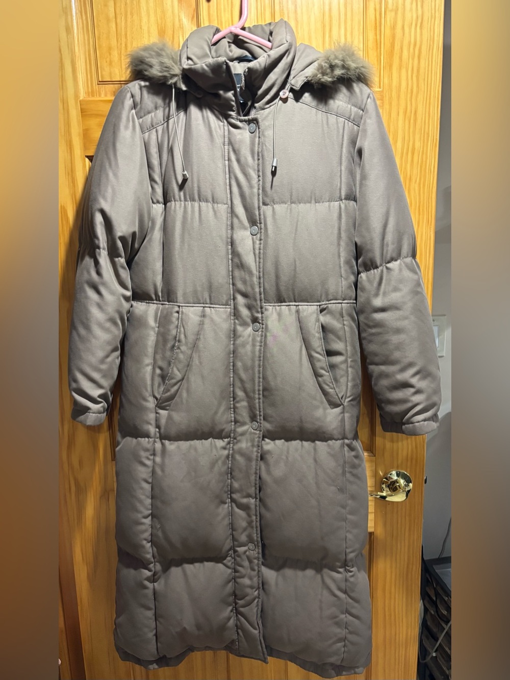 Unisex Design Women’s Long Puffer Coat - Taupe